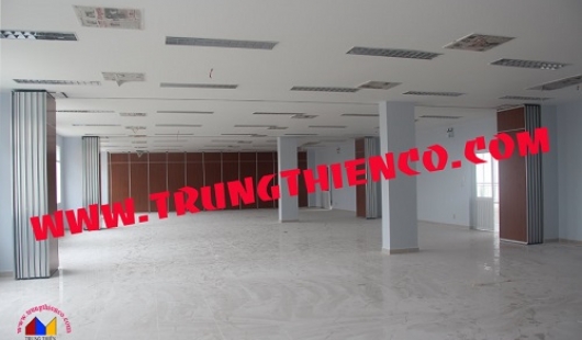 Cách vệ sinh để vách ngăn văn phòng luôn bền đẹp