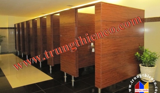 Tư vấn chọn màu vách ngăn vệ sinh làm sao hòa hợp với không gian